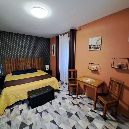 Hotel Le Bearn Bagnères-de-Bigorre Exteriör bild