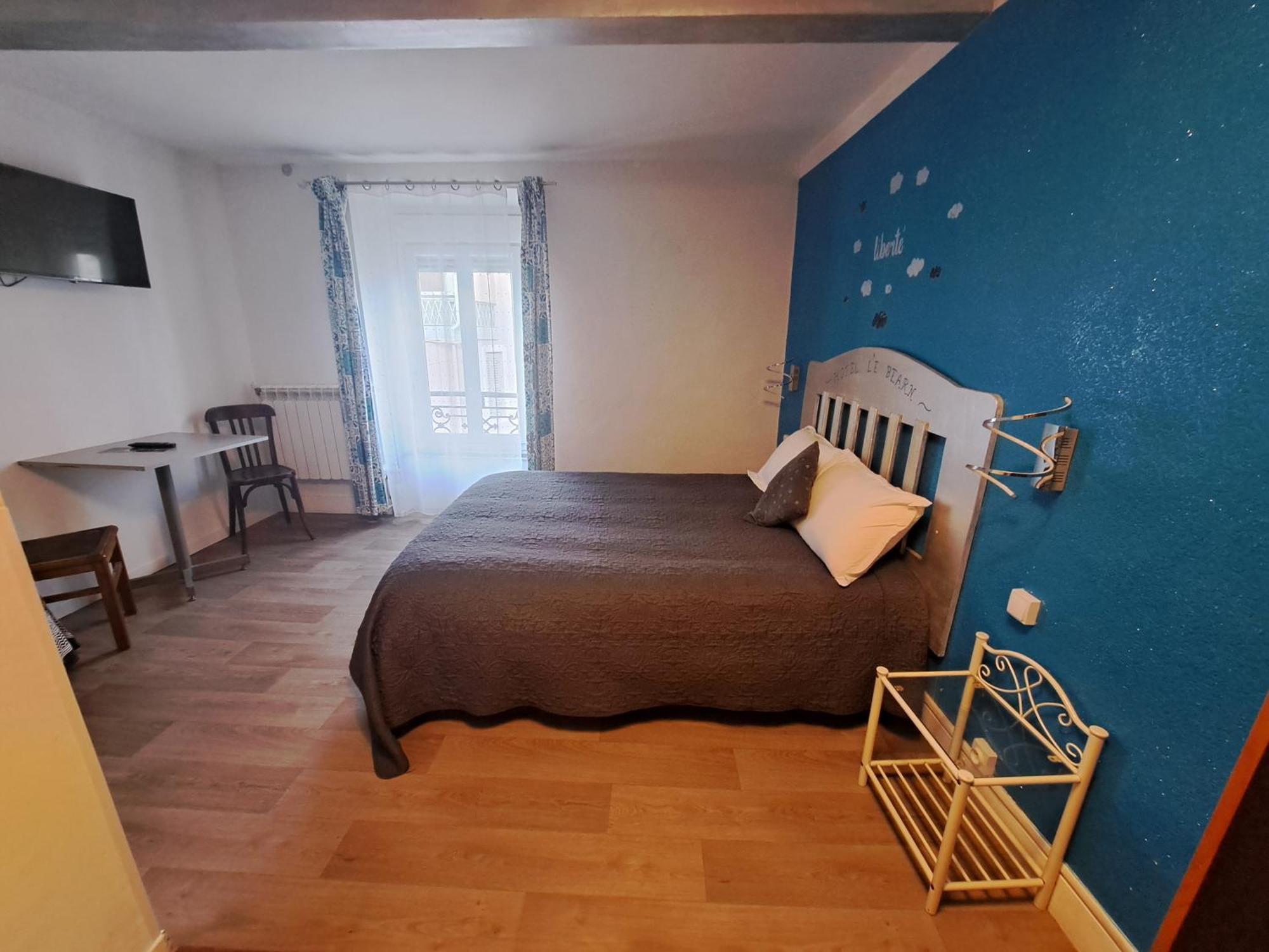 Hotel Le Bearn Bagnères-de-Bigorre Exteriör bild